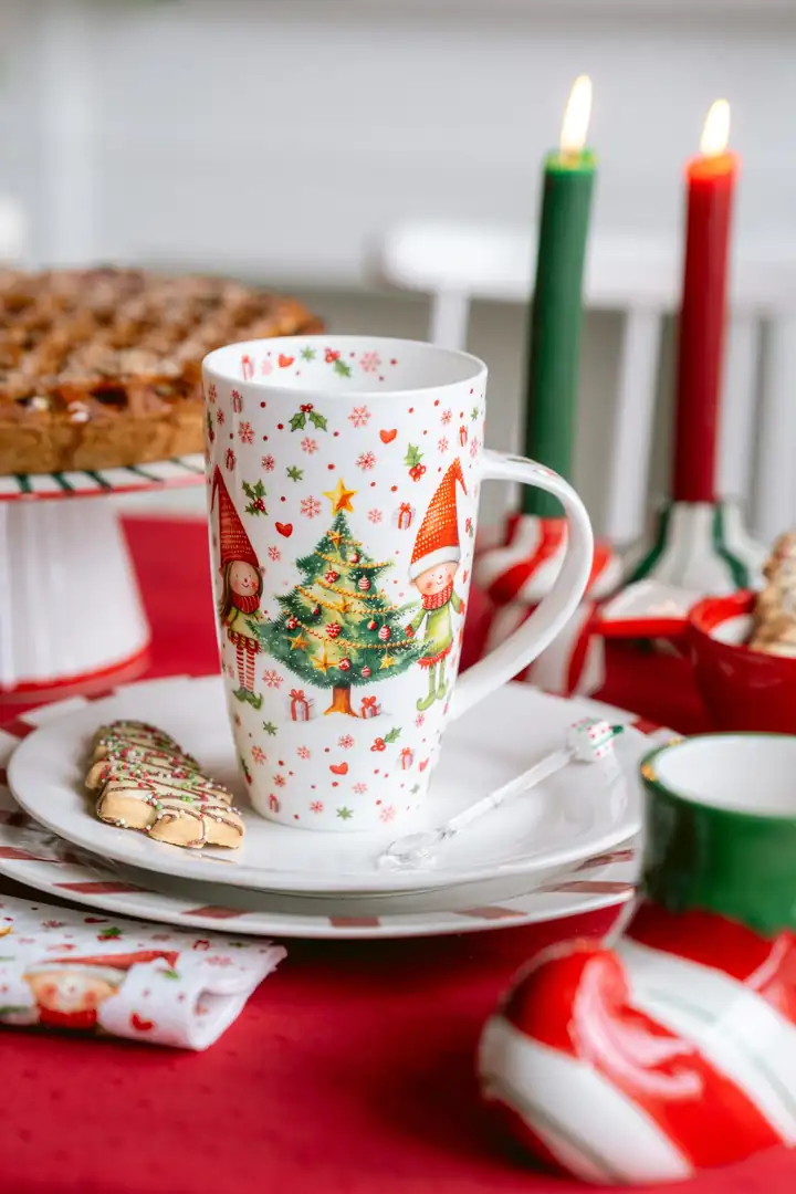 Ambiente Europe Elves by the Tree: Weihnachtstisch mit Elfen, Ansicht 3
